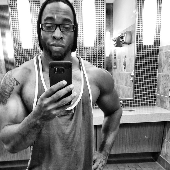 Meet your Posher, Chris - Picture 1 of 1